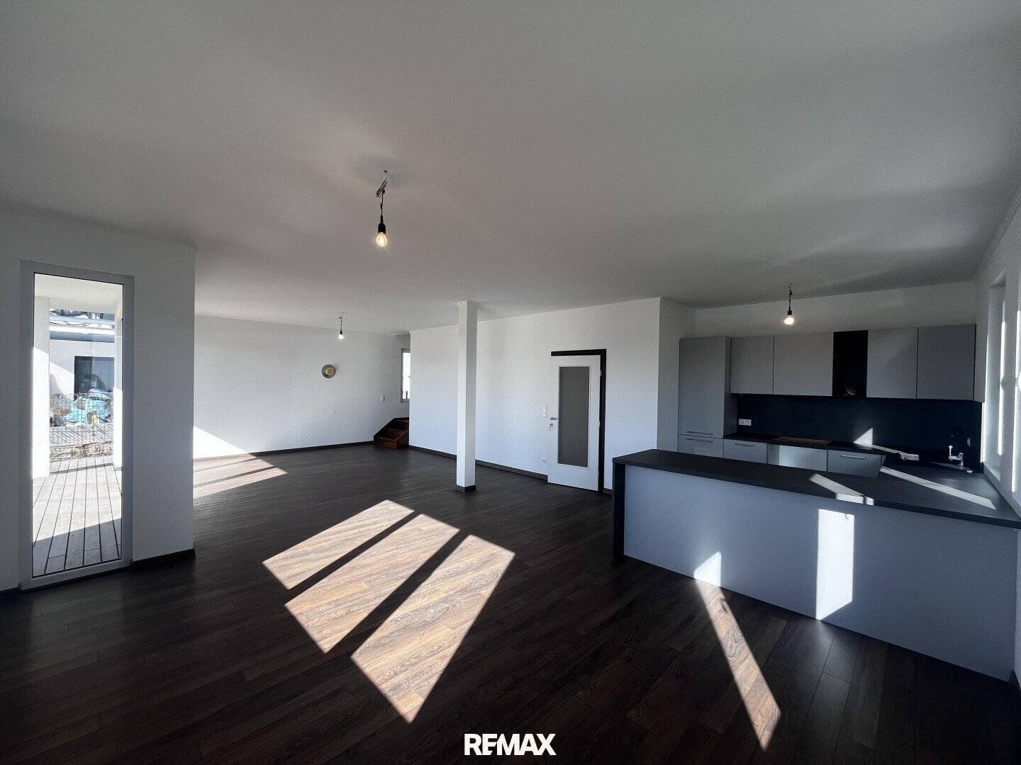 Modern new-build single-family house in quiet residential area near Fischteich – Wr. Neustadt