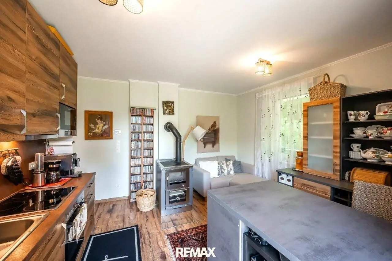 Enchanting garden apartment at Riederberg