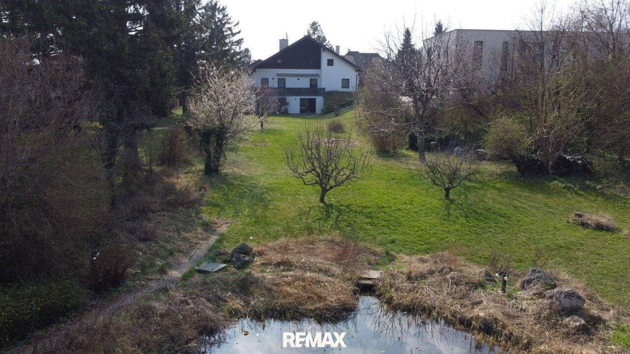"Exklusives Refugium mit Biotop &amp; 3.000 qm Gartenparadies!"