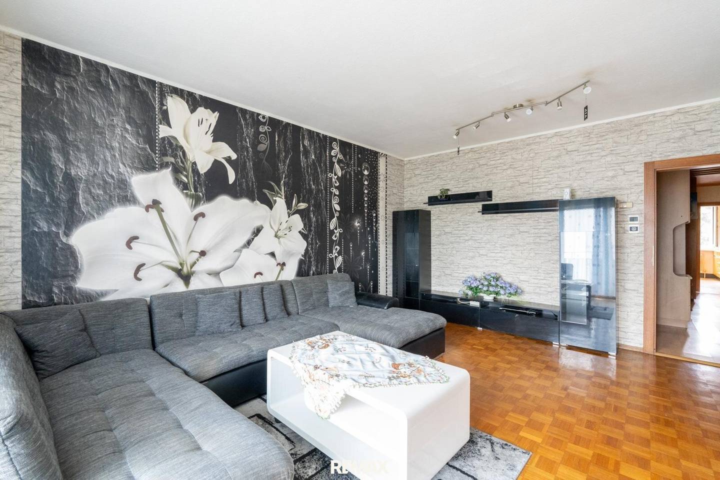 Pleasant living and quick access everywhere