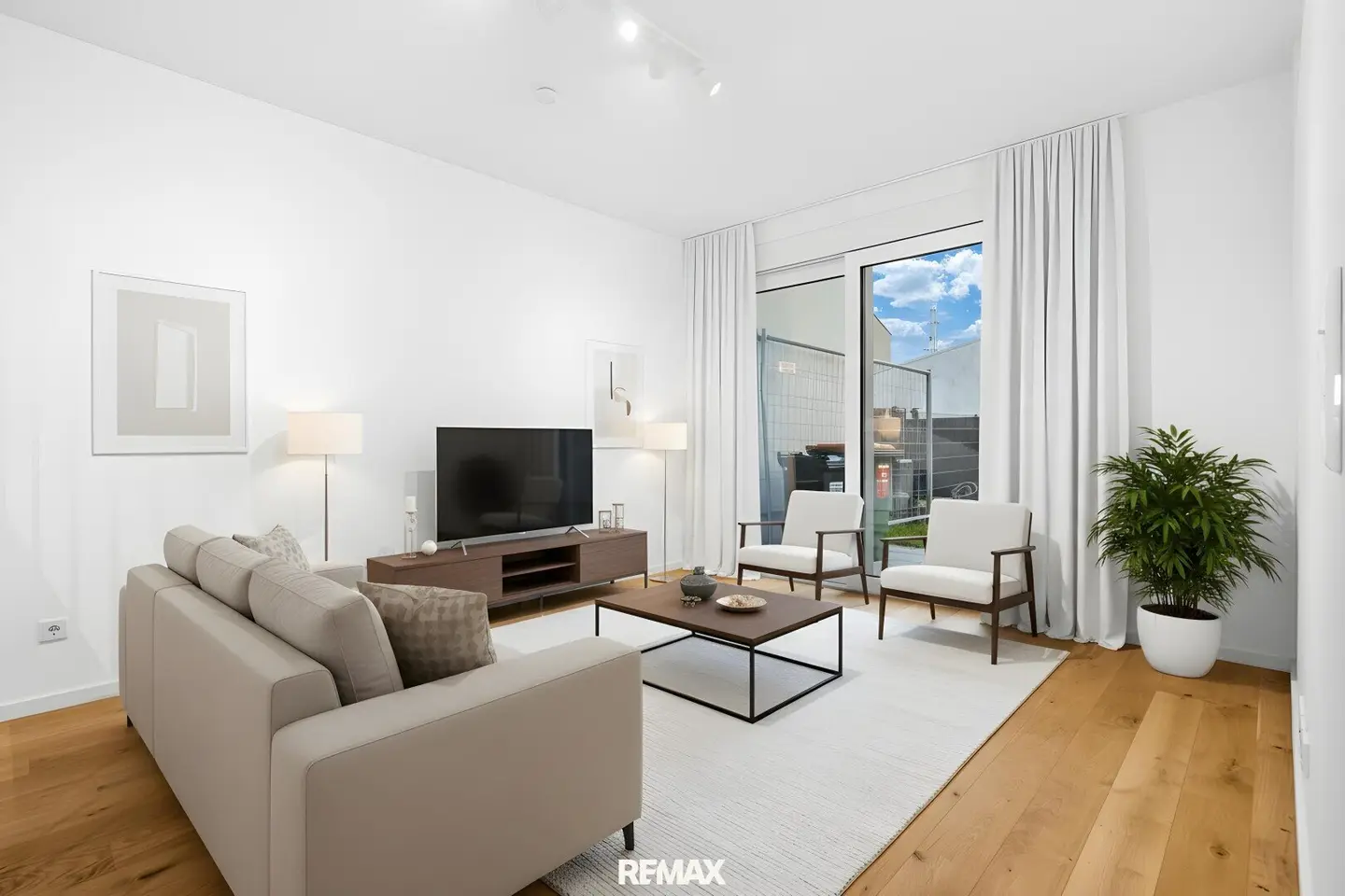 Turnkey 171 m² terraced house in a quiet location of Deutsch-Wagram