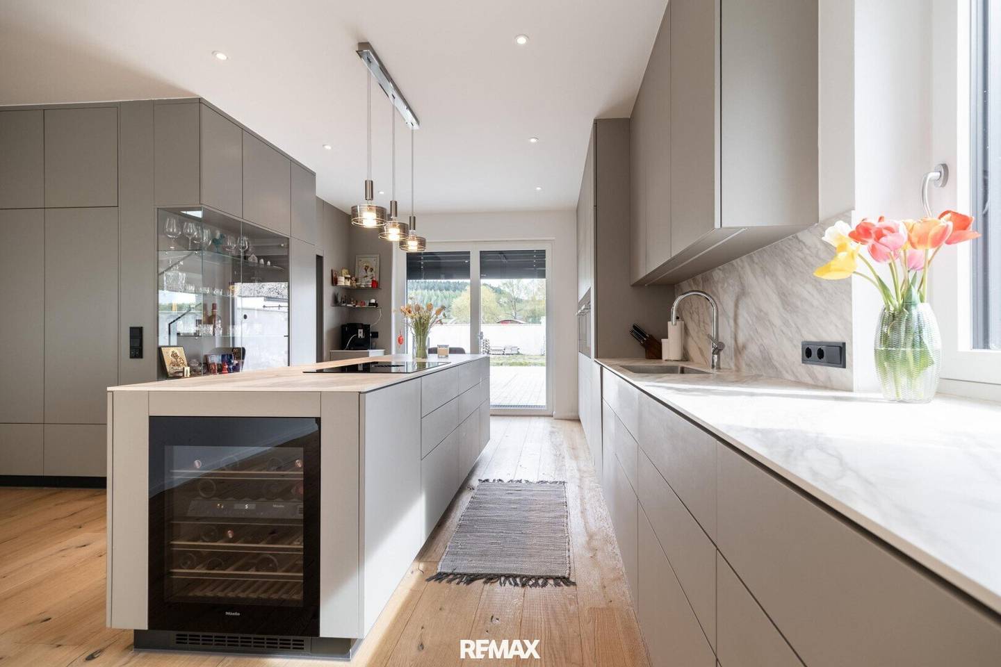 Architects' villa in the Vienna Woods Luxury design meets natural idyll