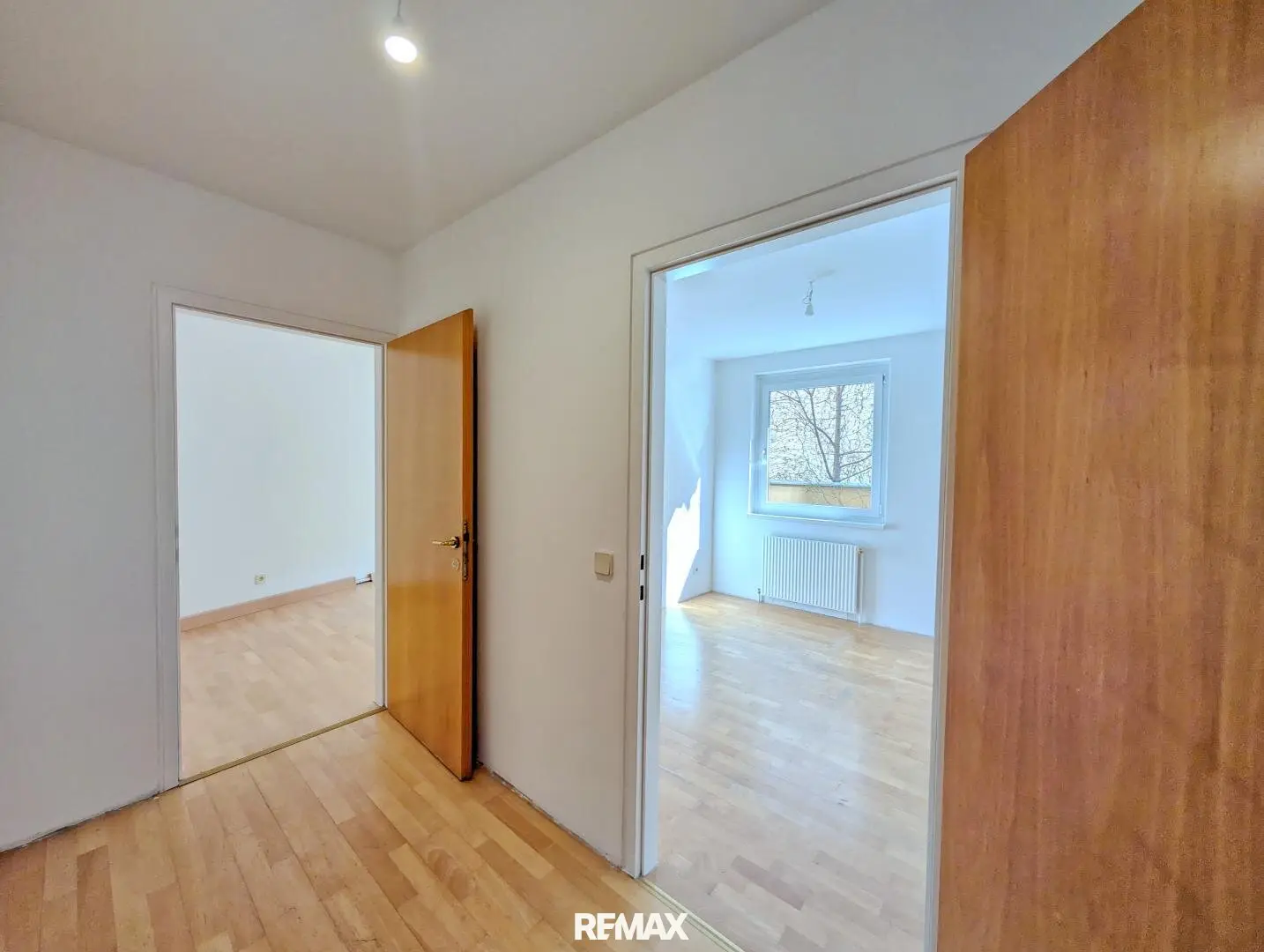 Garden apartment with terrace on upper floor