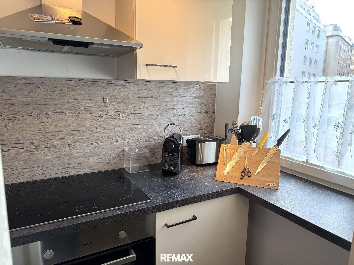Top price, renovated and furnished!
