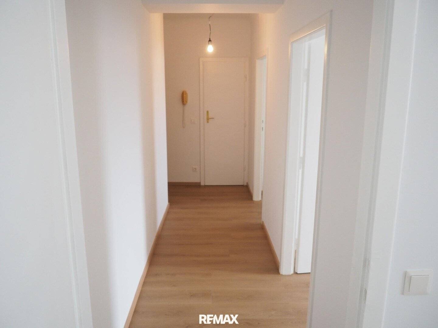 2.5-room first occupancy after renovation