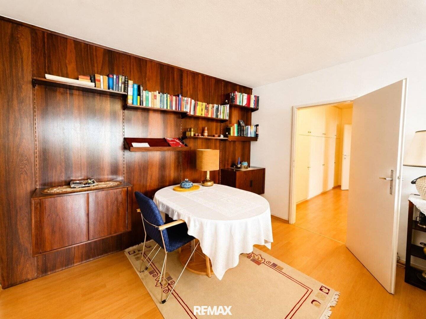 Plenty of space for the family: Well maintained 4-room apartment with balcony in 1110 Vienna