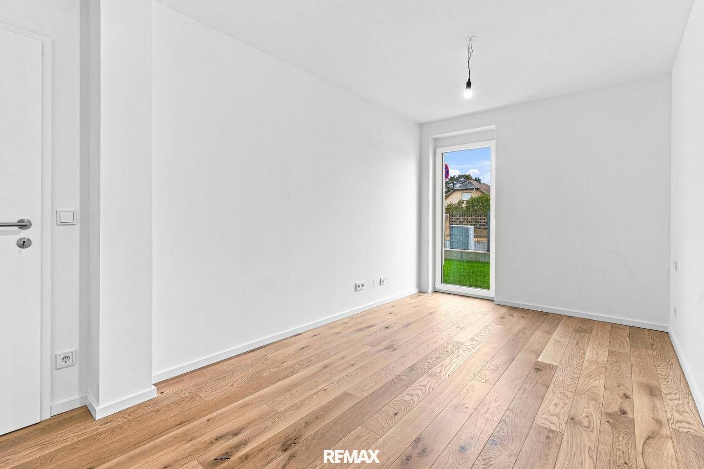 Commission-free for the buyer - 3-room garden apartment