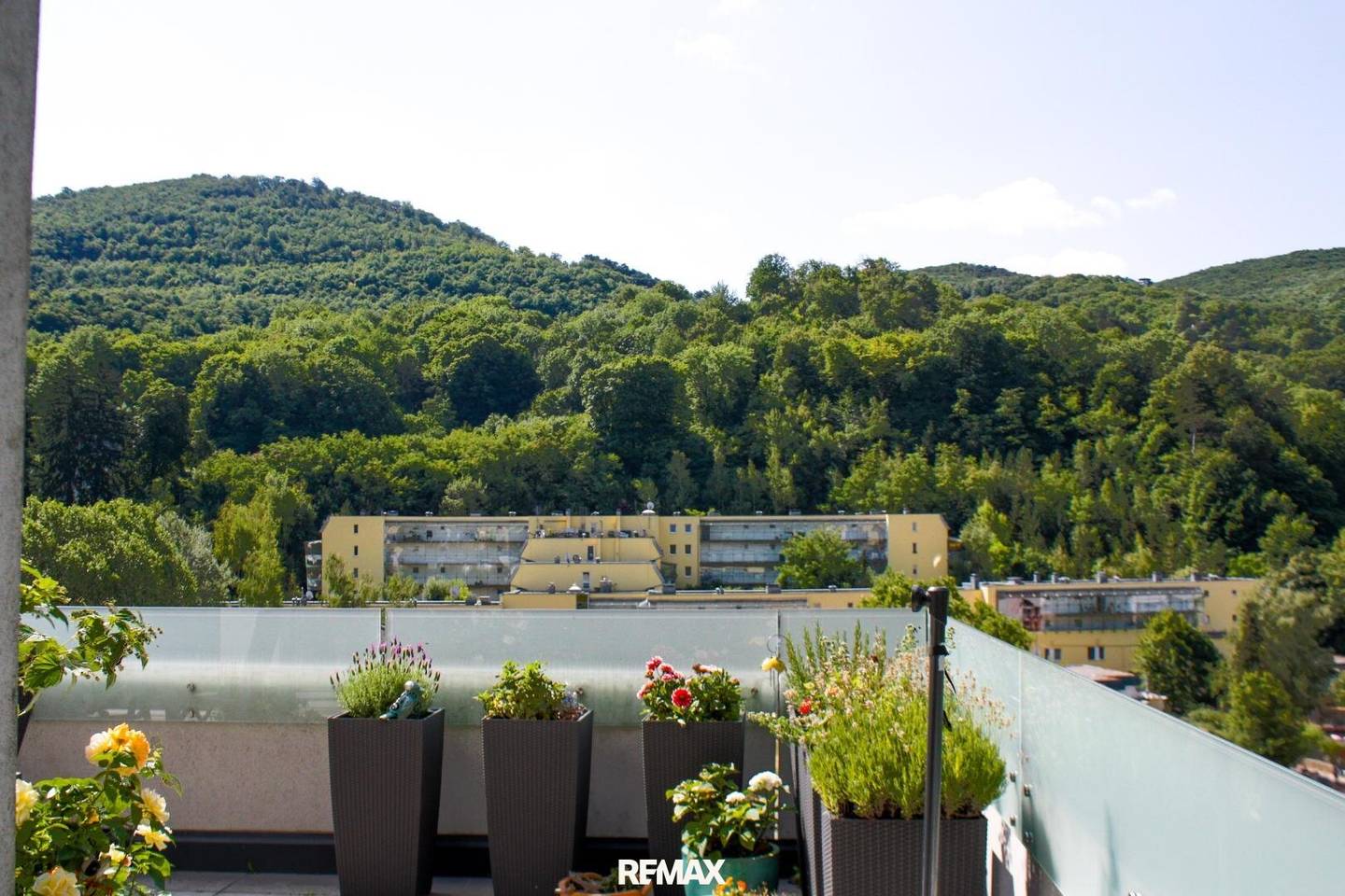 "Familienwohnung mit Ausblick!"