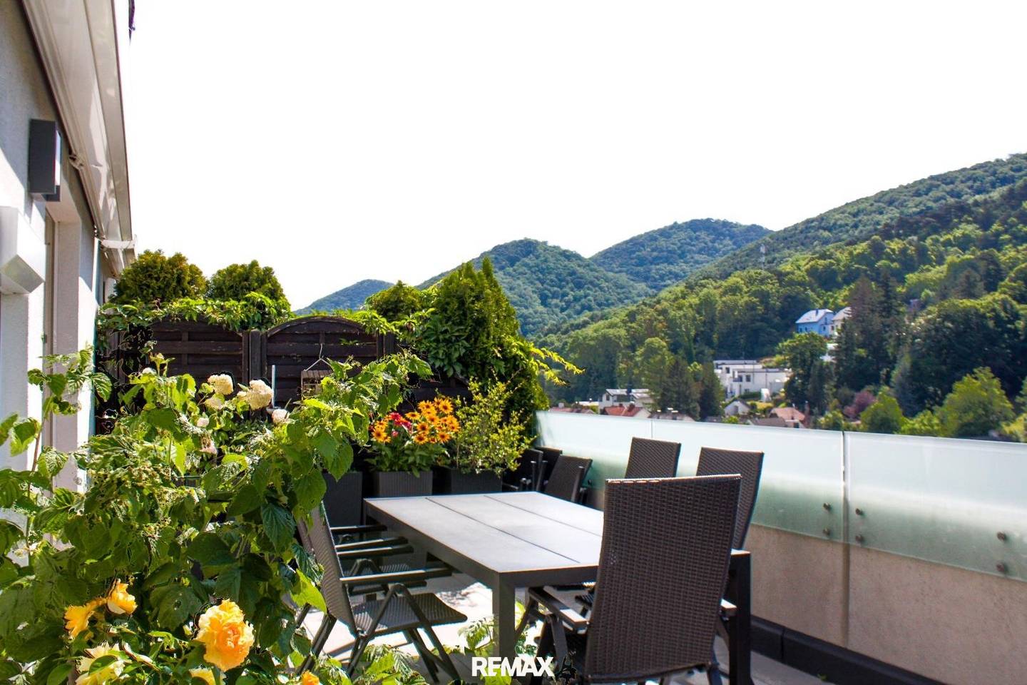"Familienwohnung mit Ausblick!"