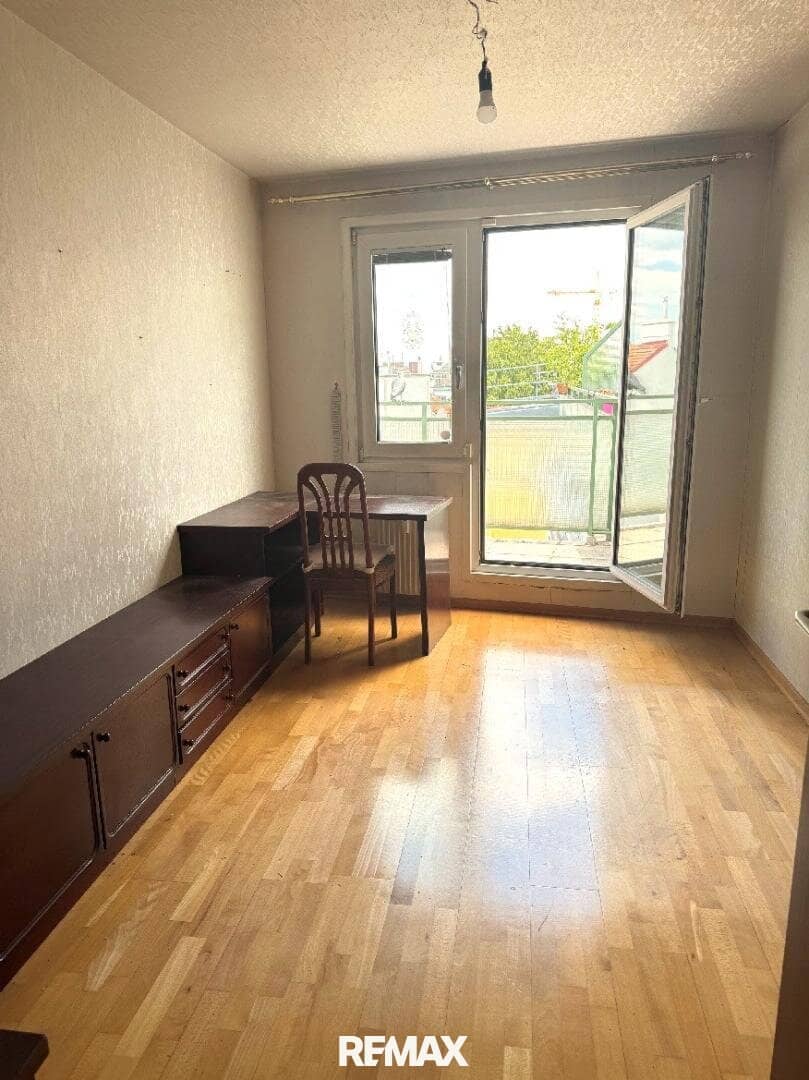 "4 Zimmer -Wohnung mit 2 Terrassen!"