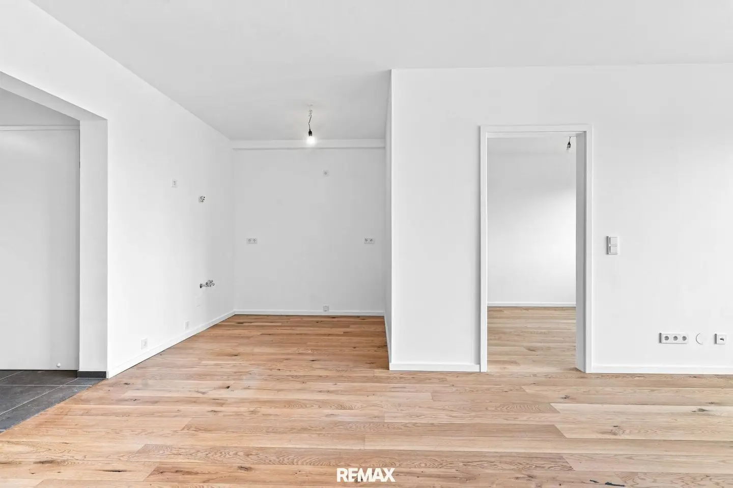 "Provisionsfrei für den Käufer - Dachgeschoss 1- Zimmer- mit Balkon"