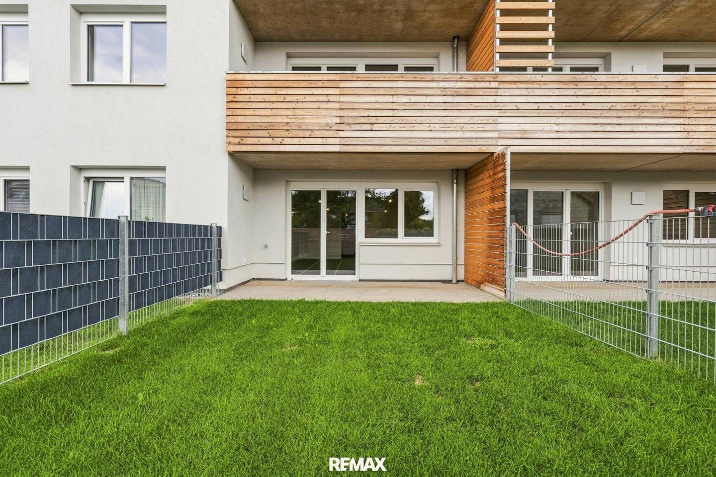 Commission-free for the buyer - 1 room garden apartment