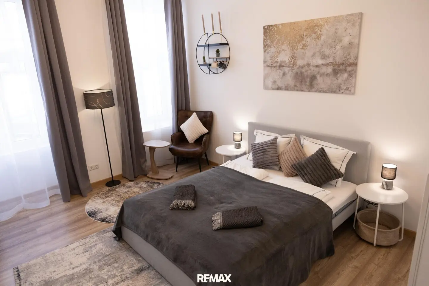 Modern &amp; stylish, completely renovated one-room apartment in 1100 Vienna