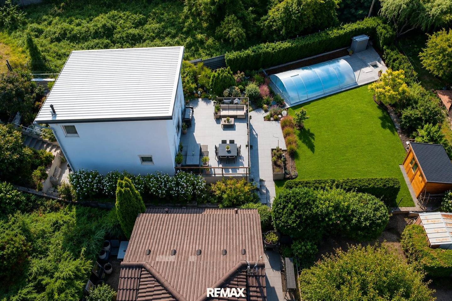 BUTTERFLY PARADISE – FREEHOLD LAND AND HOUSE IN THE 2ND DISTRICT