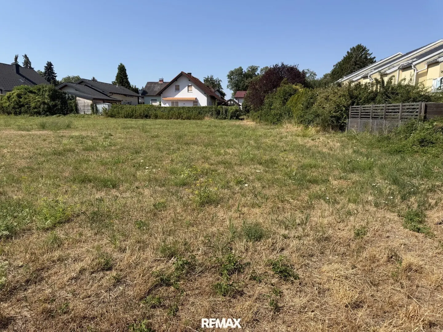 4 building plots in a great location