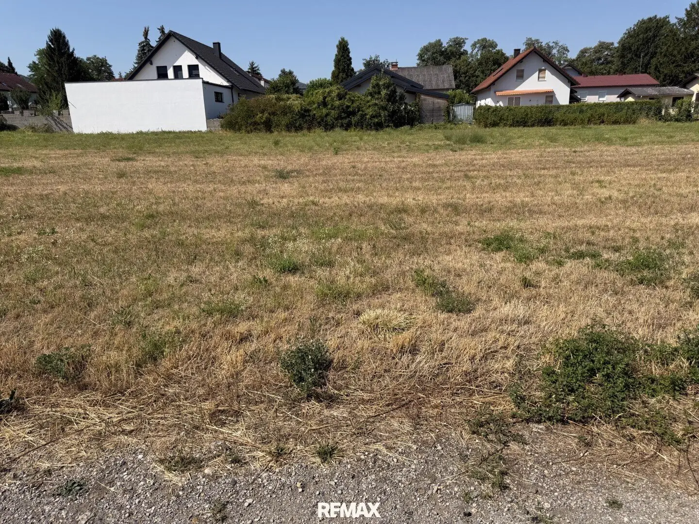 4 building plots in a great location