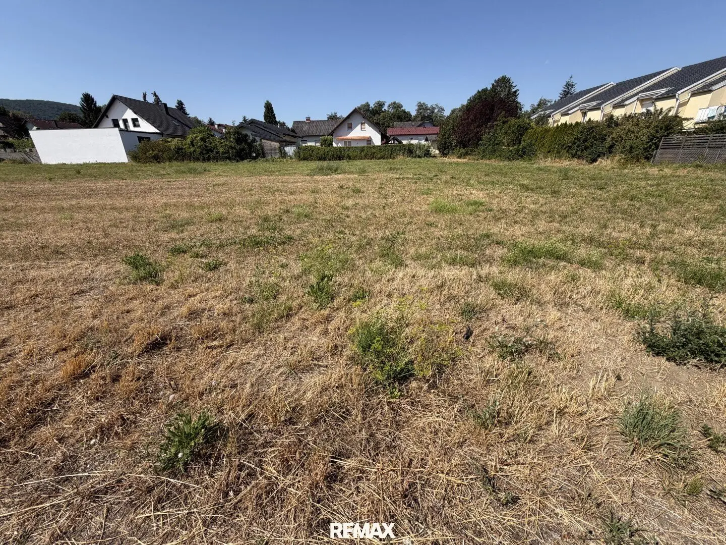 Price hit: 900 m² building plot in Königstetten