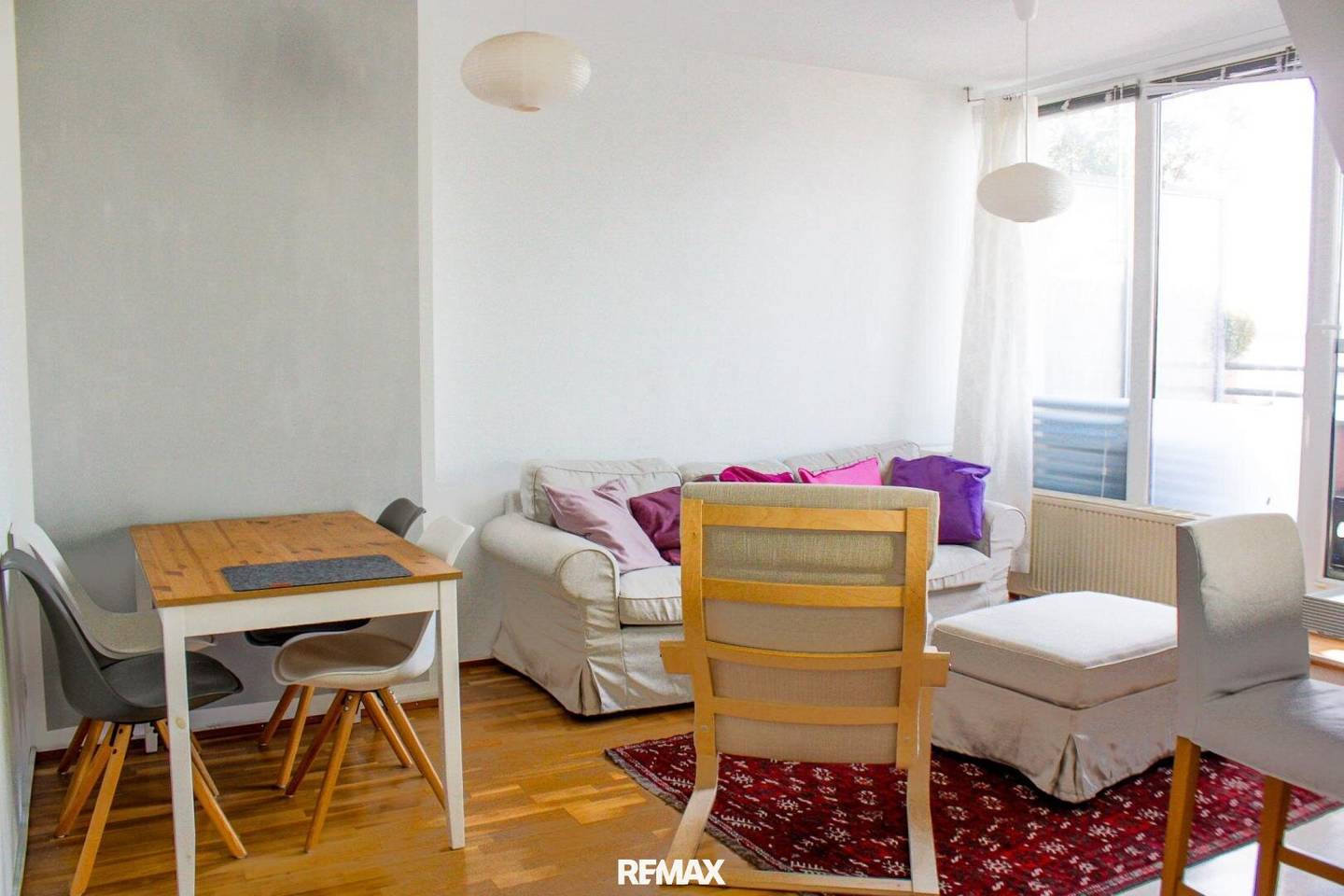 Two-room apartment with loggia and garage parking space