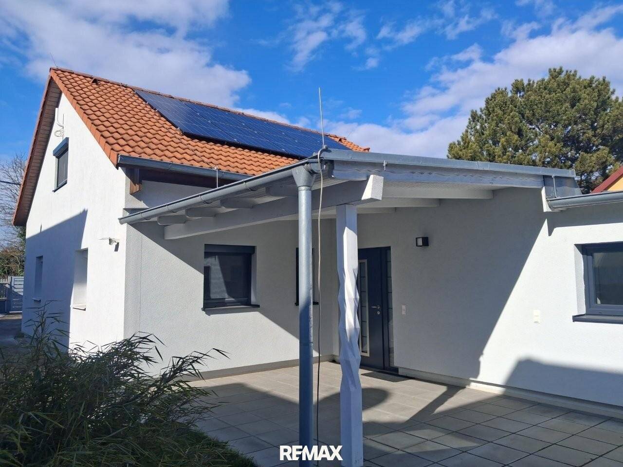 1 Haus mit Terrasse 1220