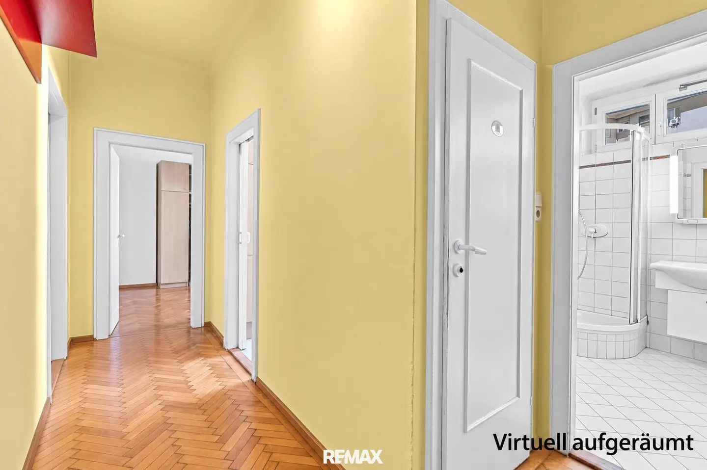 2 rooms with balcony around the corner from Naschmarkt