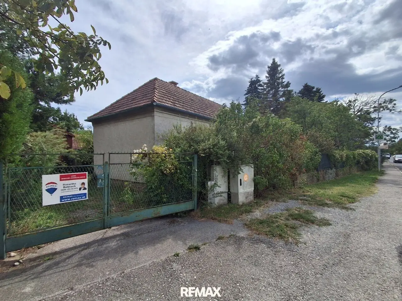 Building land and large orchard property in Hornstein near Neufeldersee