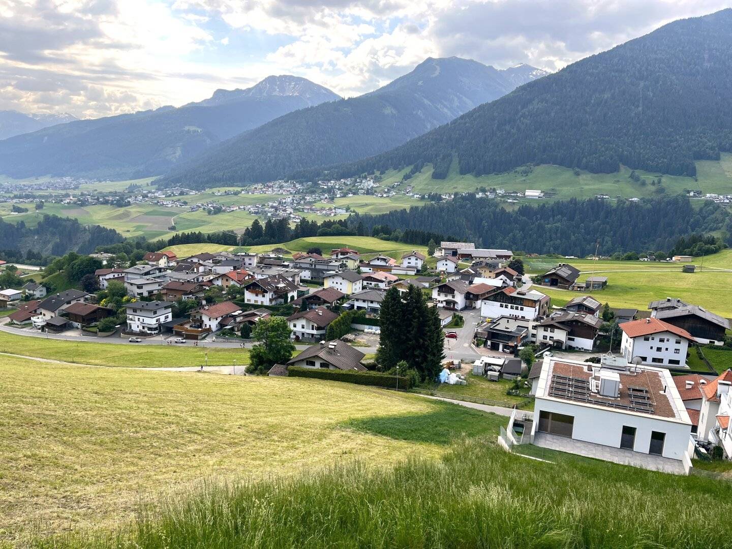 Spacious sunny building plot in a wonderful location with views