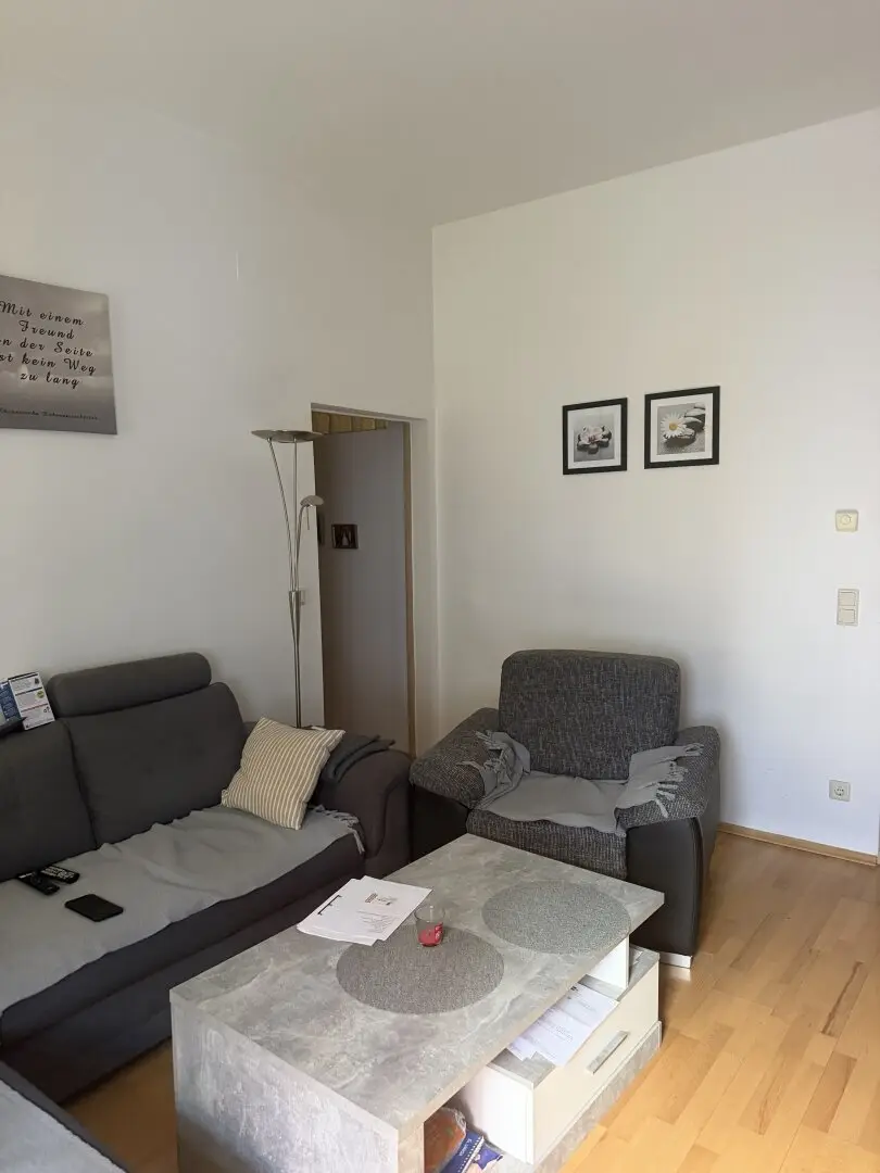 Quiet location, fully furnished, available immediately