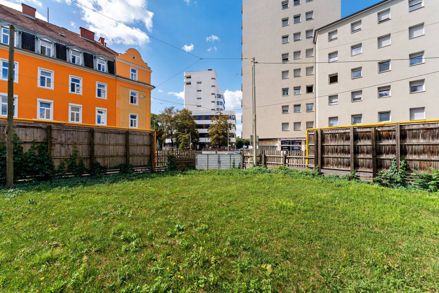 Development site with legally binding development plan in Graz