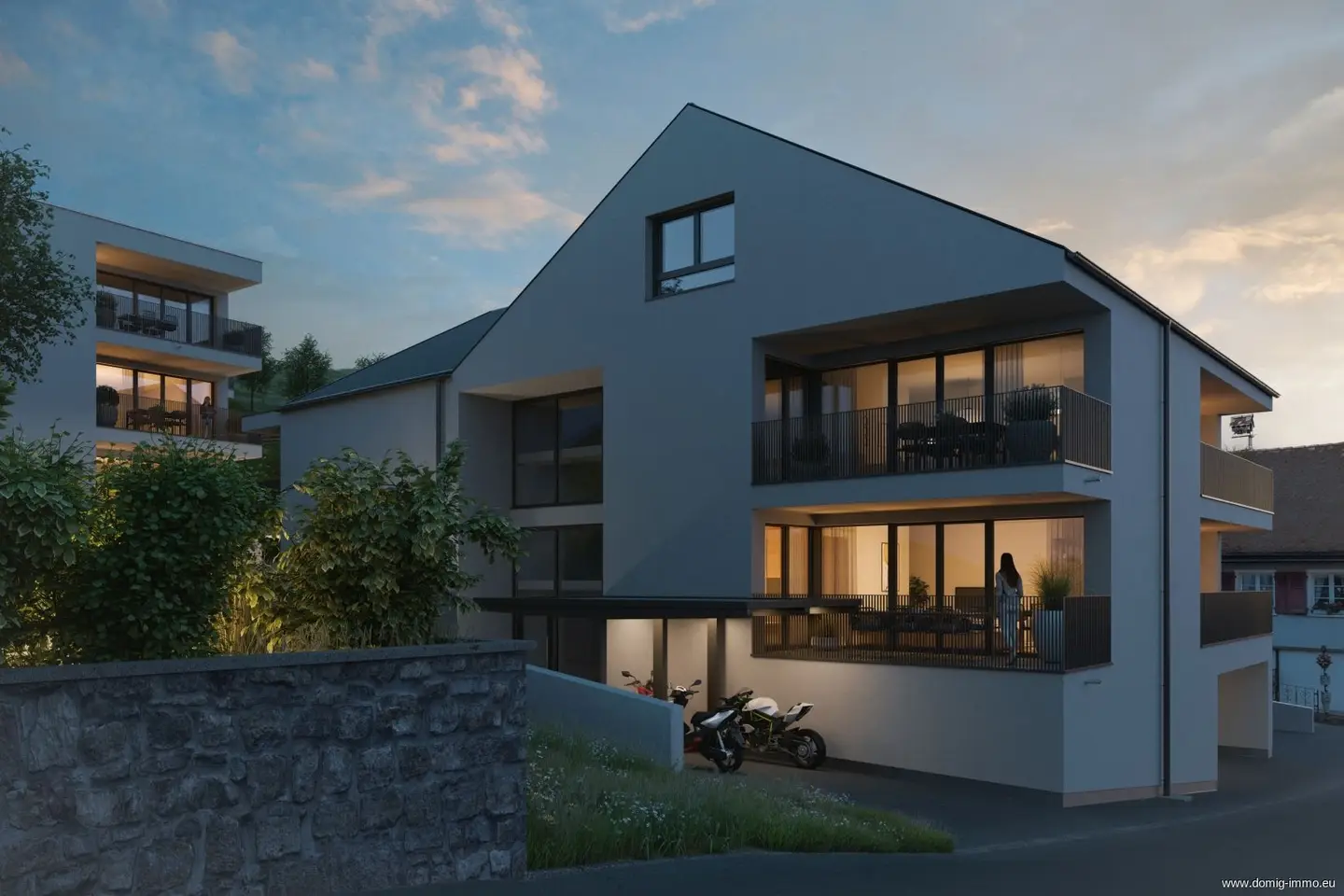 High quality ground floor apartment with private garden and underground parking