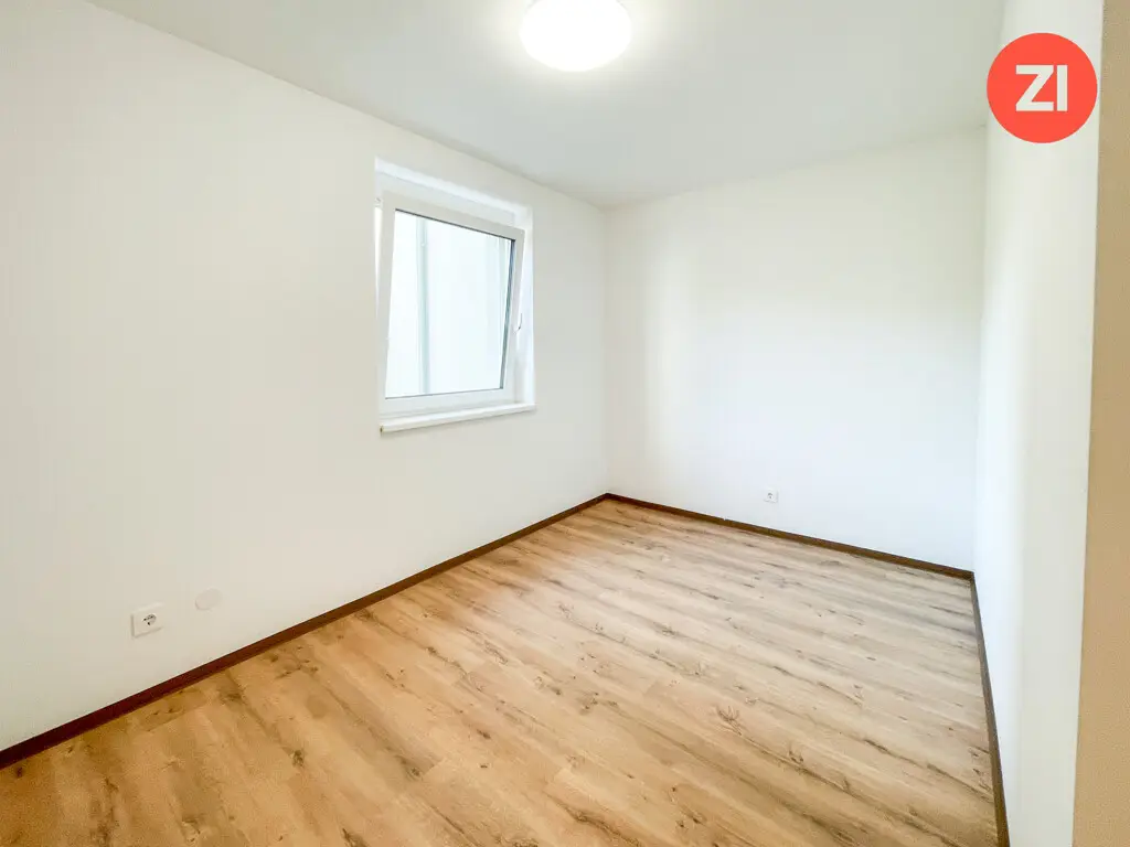 New build Erdgeschosswohnung near S10 with balcony