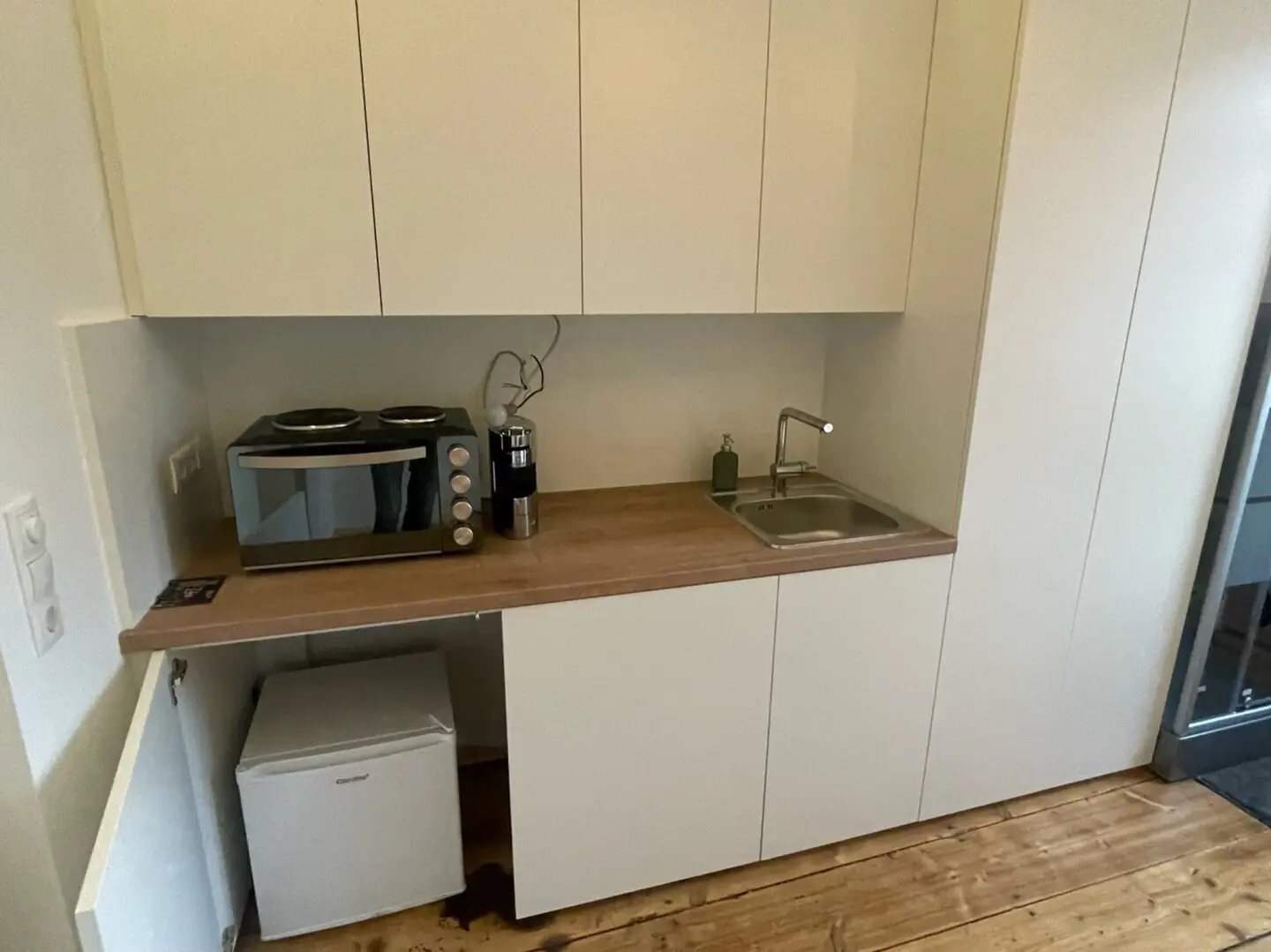 Renovated, fully furnished 1-room apartment in Kindermanngasse