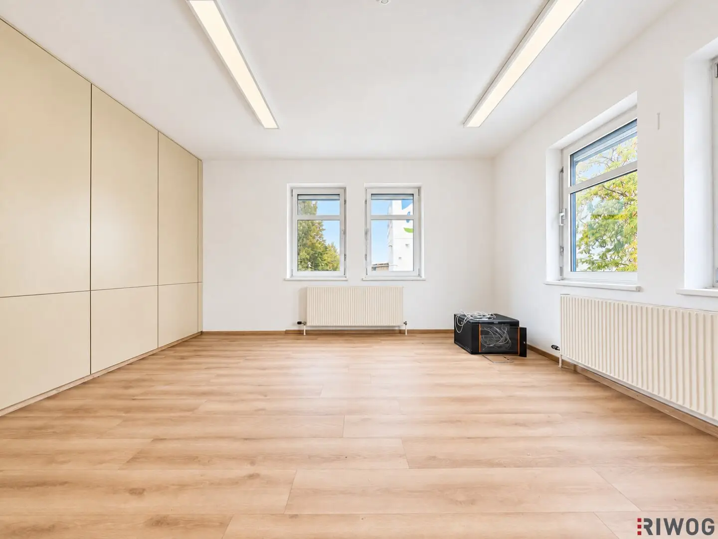 124m² office in IZ Süd | parking spaces on site | optional storage area