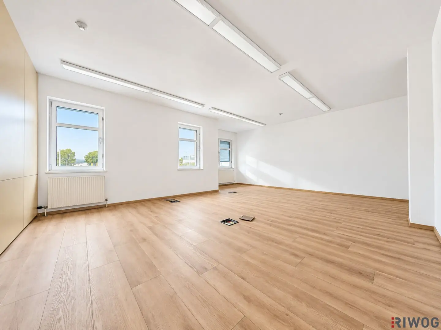 124m² office in IZ Süd | parking spaces on site | optional storage area