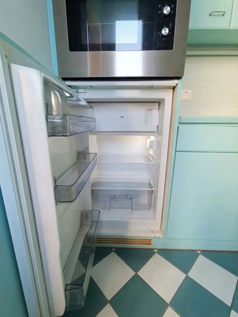 2-room apartment in new building with quiet courtyard aspect 3rd floor with elevator near U6 Thaliastraße