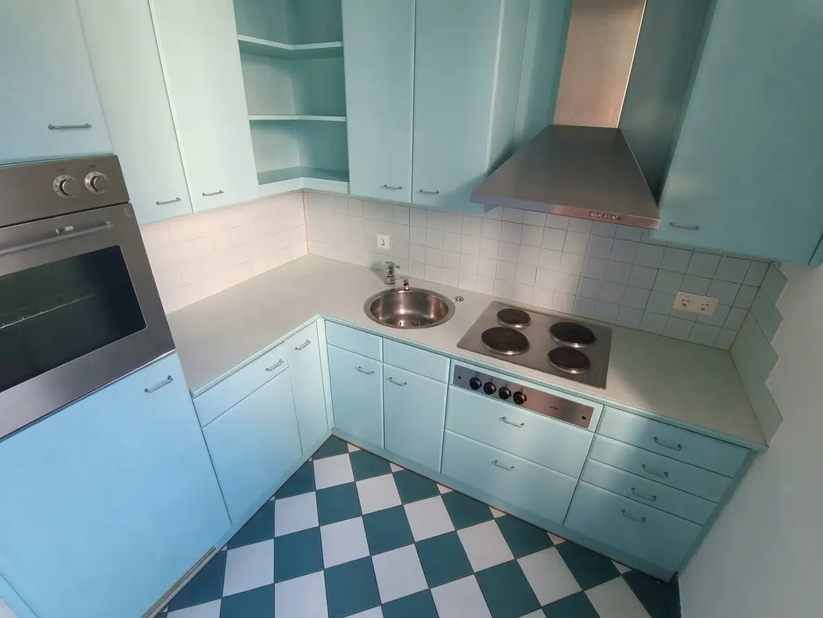 2-room apartment in new building with quiet courtyard aspect 3rd floor with elevator near U6 Thaliastraße