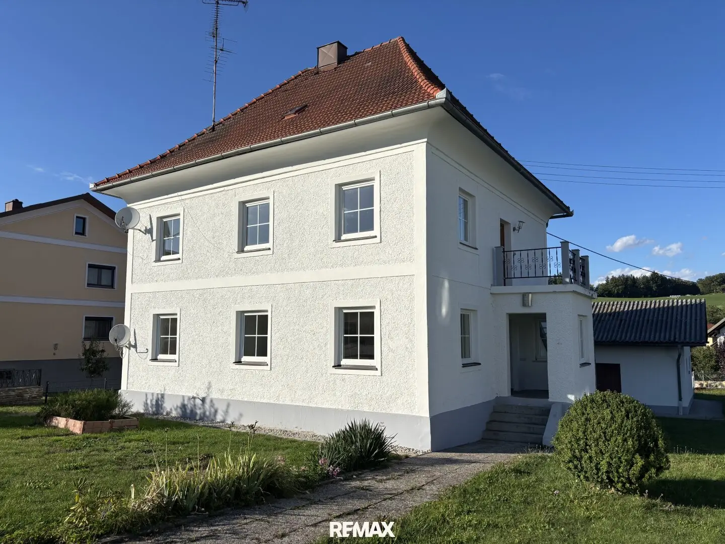Spacious single family house in central location