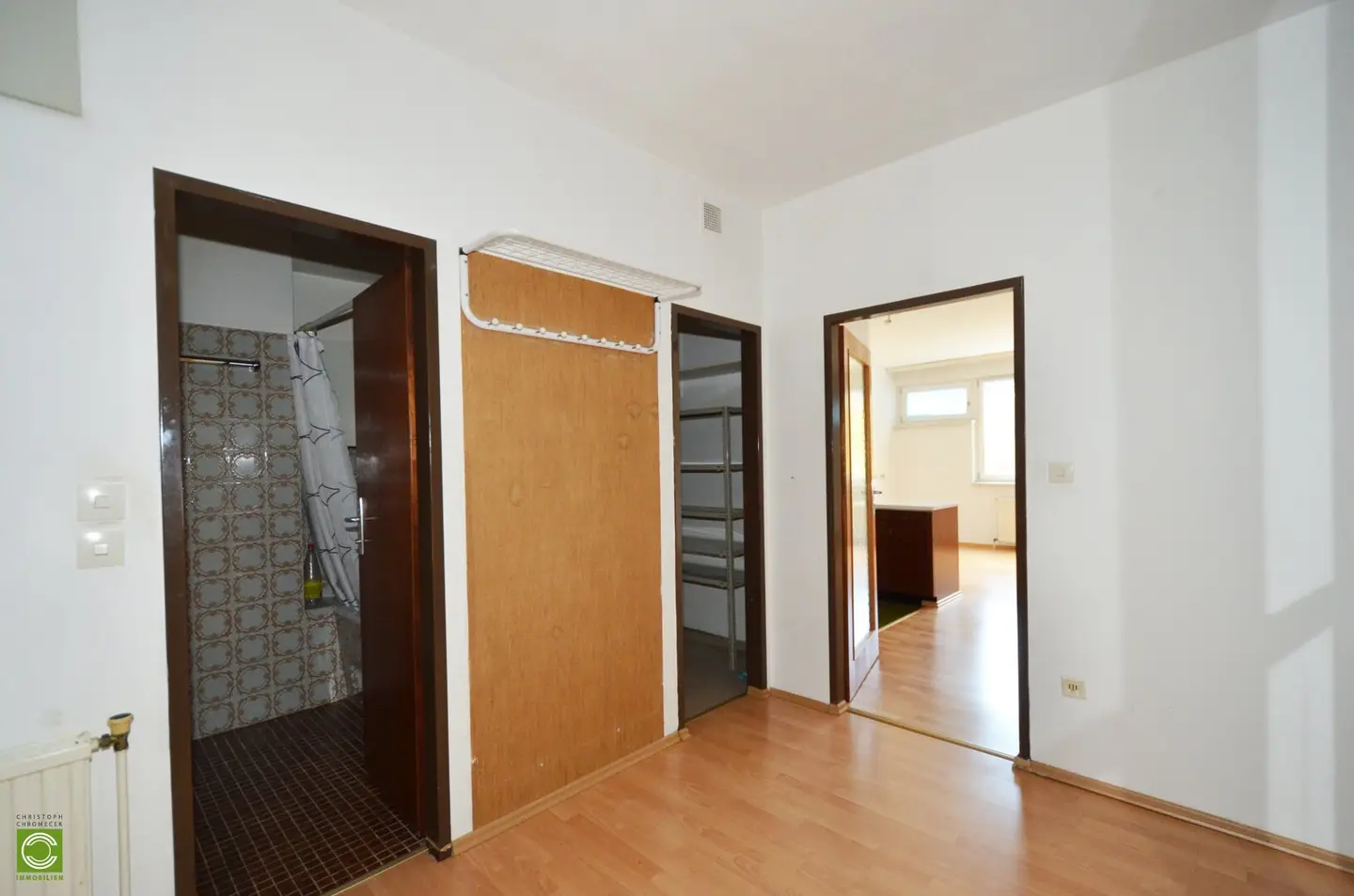 CHRISTOPH CHROMECEK IMMOBILIEN - MÖDLING - Spacious studio apartment near the center