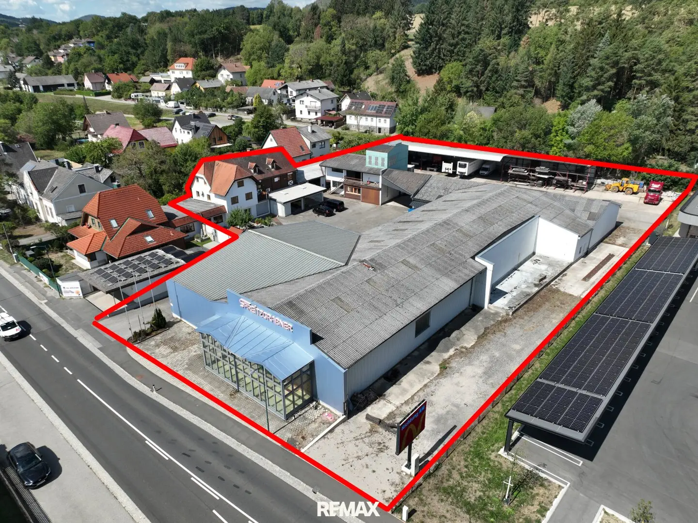 Commercial property with residential house in Persenbeug