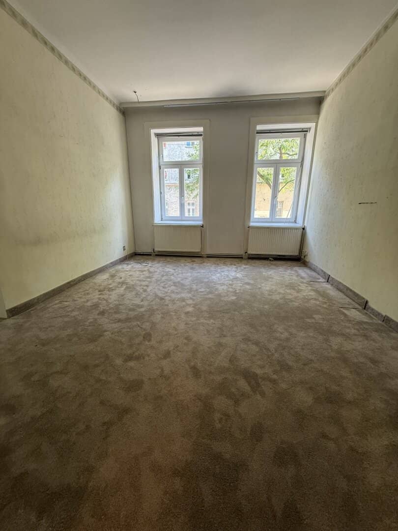 Renovation required 4 room apartment 400 meters from Hernals station (future U5 station)