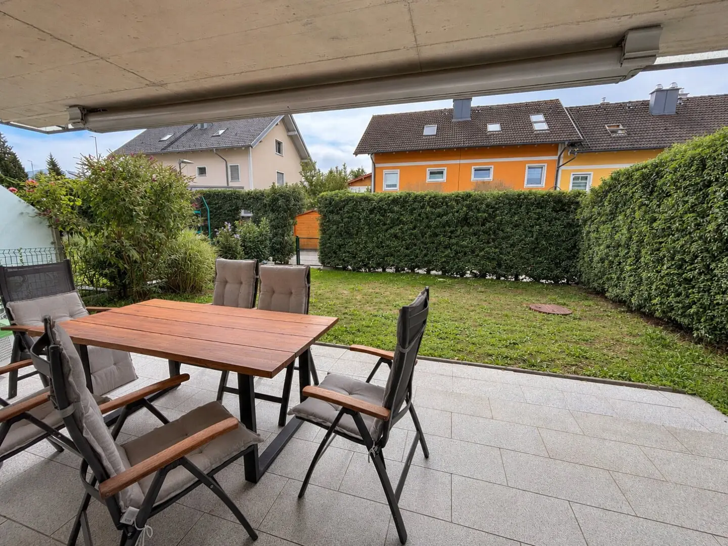 Living with Garden: Charming 2-room Apartment in Elixhausen