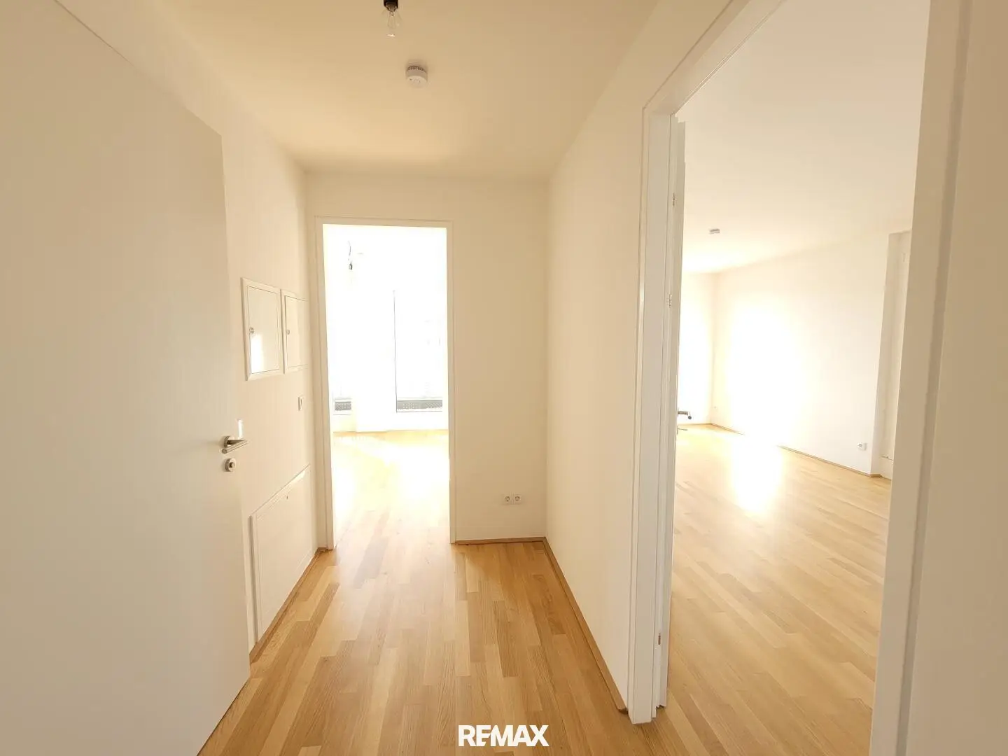 2-room attic apartment with large terrace First occupancy