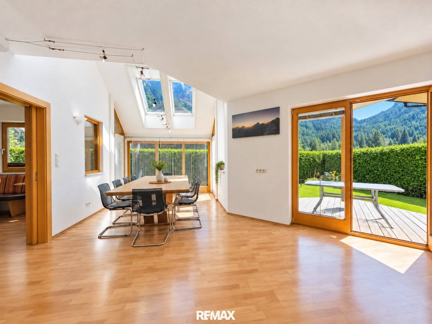 Alpine living with comfort – spacious single-family house in the Ötztal