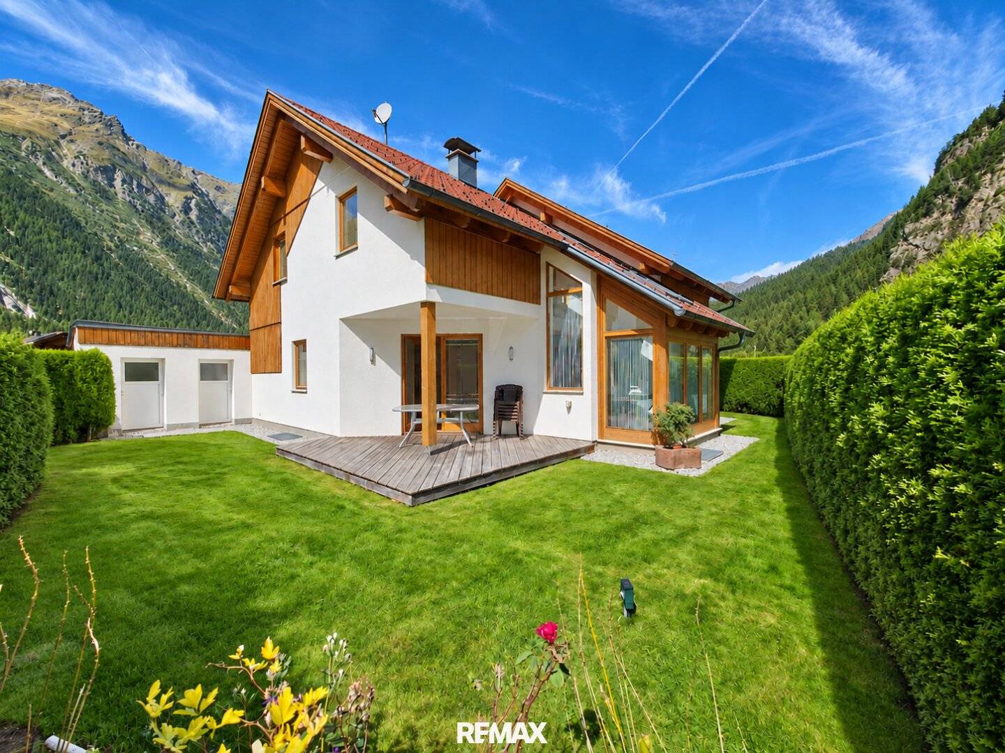 Alpine living with comfort – spacious single-family house in the Ötztal