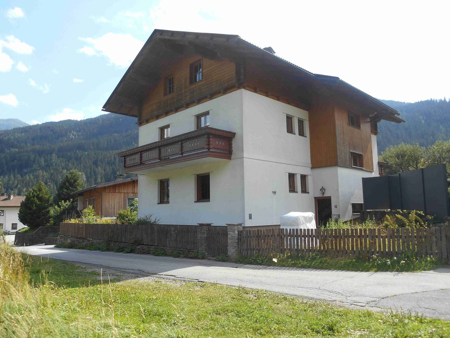 Apartment in Hohe Tauern National Park with shelter