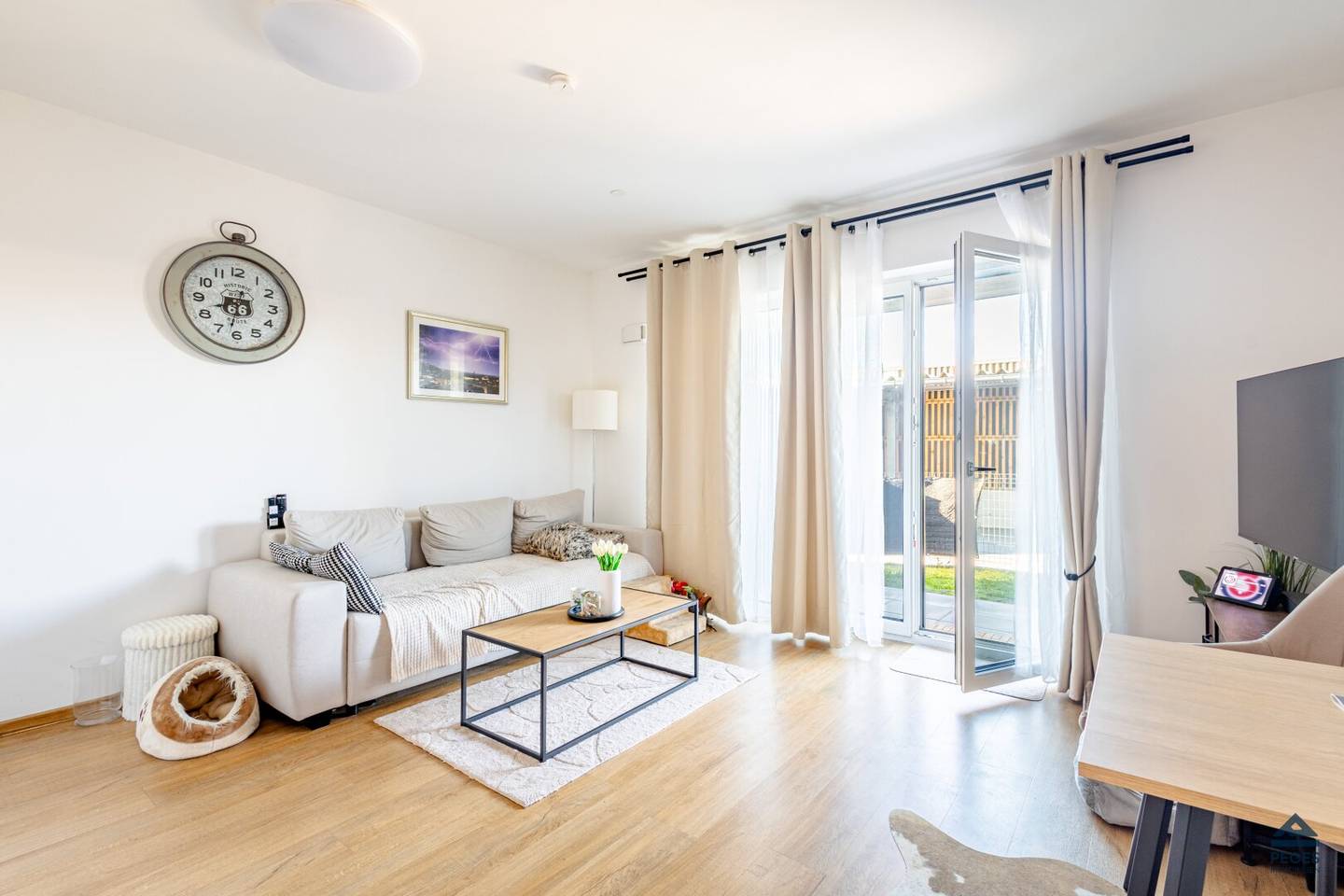 MODERN LIVING IN MAXGLAN: 3-room apartment with terrace &amp; garden