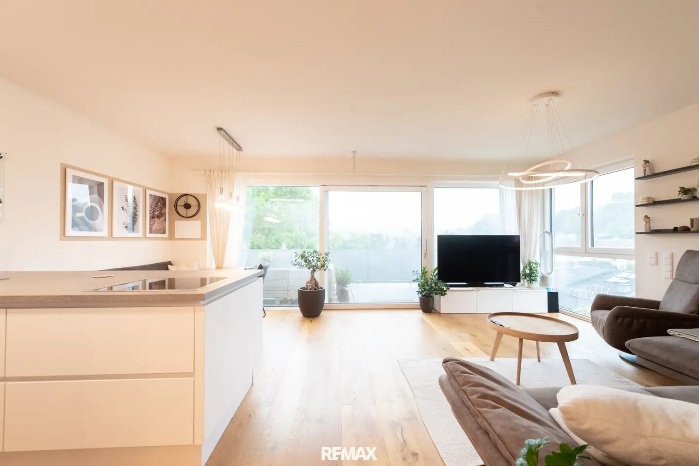 STELZHAMERSTRASSE, STEYR | Neuwertige Wohnung mit großzügiger Terrasse und Tiefgaragenstellplatz!