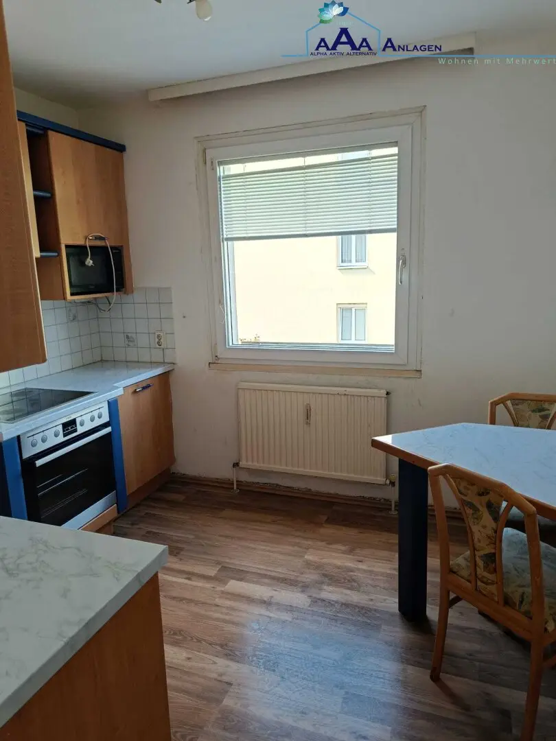 Modern 2-room apartment in 1210 Vienna – well maintained, including fitted kitchen and elevator