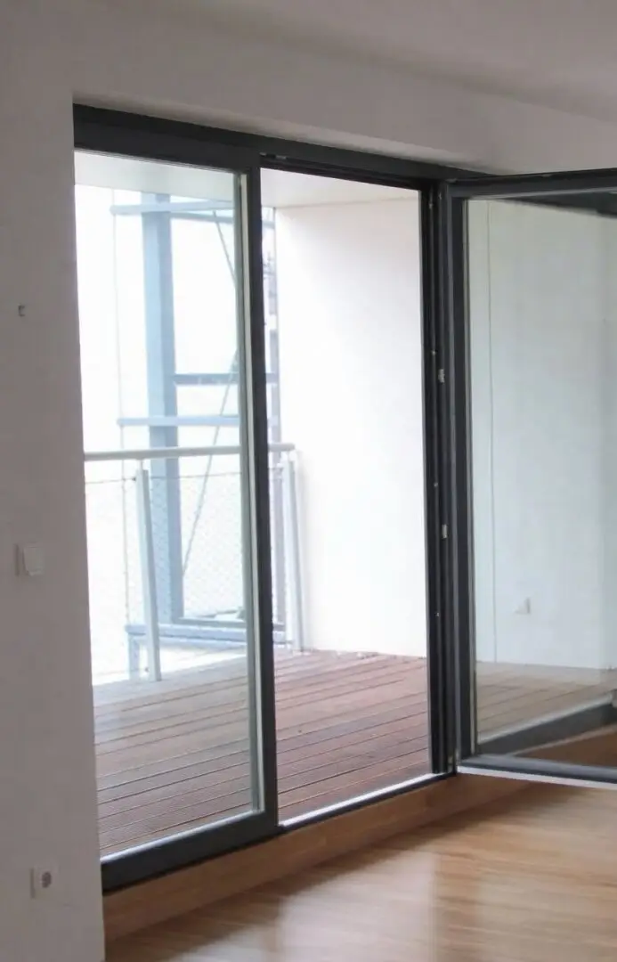 Top floor with loggia near Praterstraße - 2 rooms