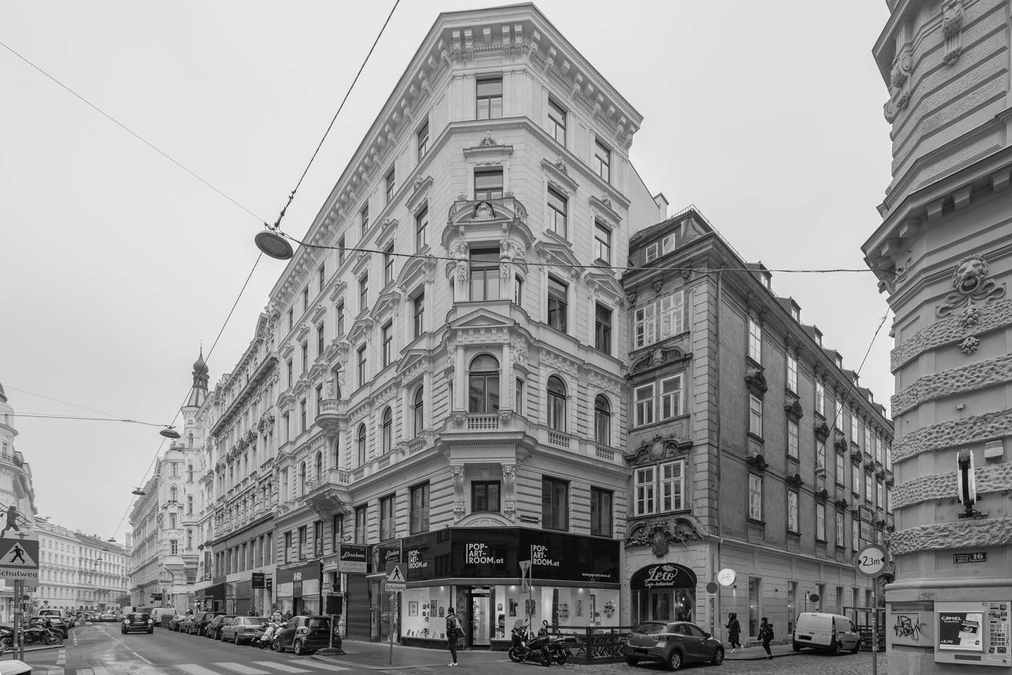 Charming City Apartment Near Am Hof