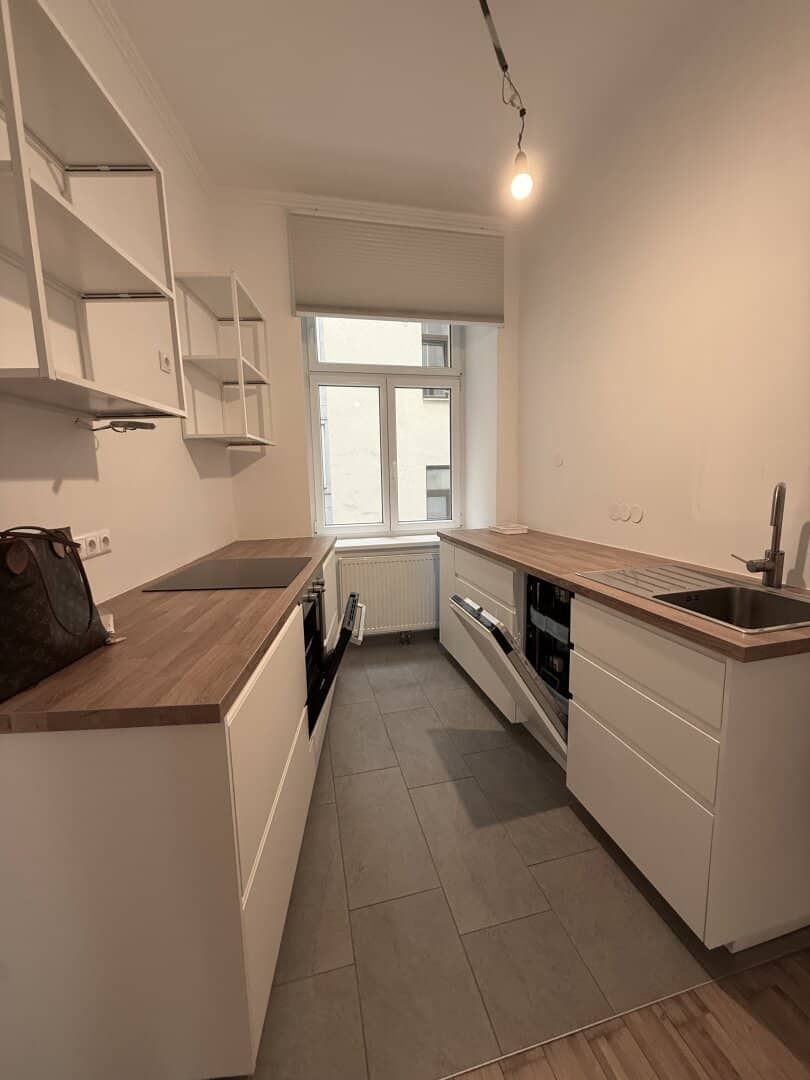 Charming City Apartment Near Am Hof